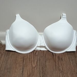 NWOT Vanity Fair White  Underwire Bra
